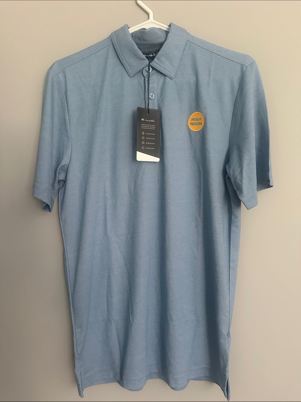 Travis Mathew Men's Light Blue Polo Shirt high noon small